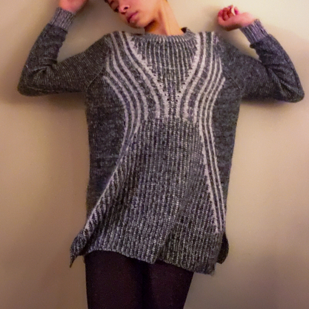 Sweater - Picture 4 of 5